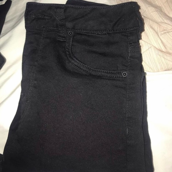 Black skinny jeans never worn - size 5 - Picture 2 of 3